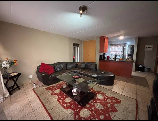 2 BEDROOM APARTMENT FOR SALE IN WELTEVREDEN PARK